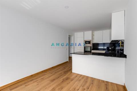ANG1562 - Apartamento T1+1 para Arrendamento em Leiria