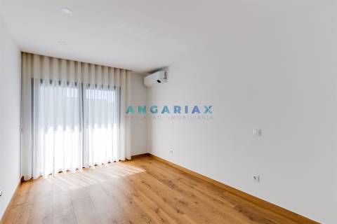 ANG1562 - Apartamento T1+1 para Arrendamento em Leiria
