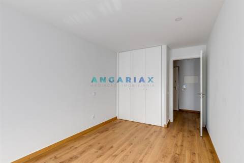ANG1562 - Apartamento T1+1 para Arrendamento em Leiria