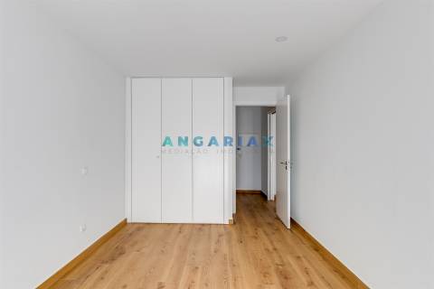 ANG1562 - Apartamento T1+1 para Arrendamento em Leiria