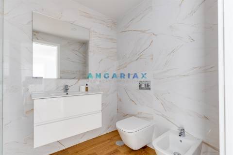 ANG1562 - Apartamento T1+1 para Arrendamento em Leiria