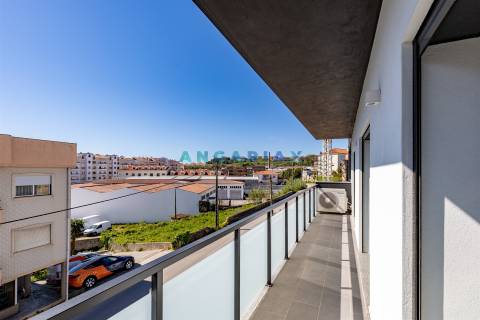 ANG1562 - Apartamento T1+1 para Arrendamento em Leiria