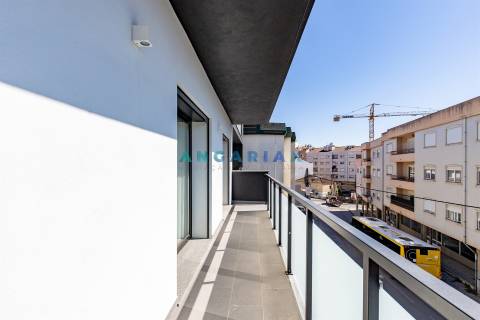 ANG1562 - Apartamento T1+1 para Arrendamento em Leiria