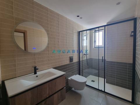 ANG1565 - Apartamento T2 para Venda em Leiria