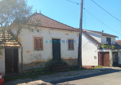 ANG1568 - Moradia T3 para Venda em Batalha, Leiria