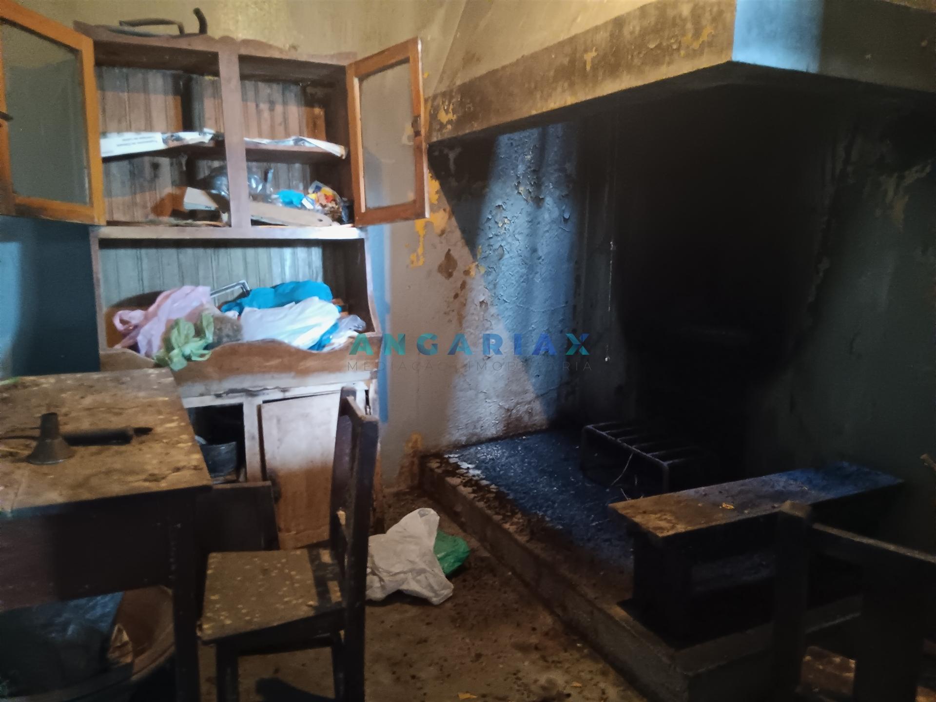 ANG1572 - Moradia T3 para Venda em Batalha, Leiria