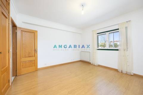 ANG1571 - Moradia T4+2 para Venda em Leiria