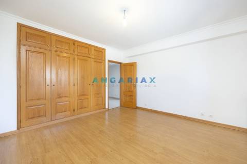 ANG1571 - Moradia T4+2 para Venda em Leiria