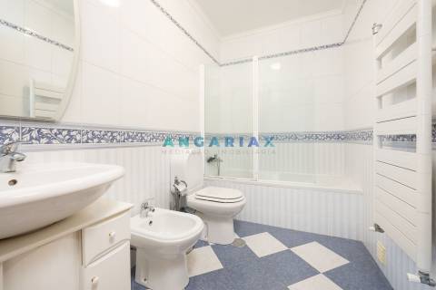 ANG1571 - Moradia T4+2 para Venda em Leiria