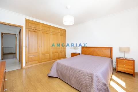 ANG1571 - Moradia T4+2 para Venda em Leiria