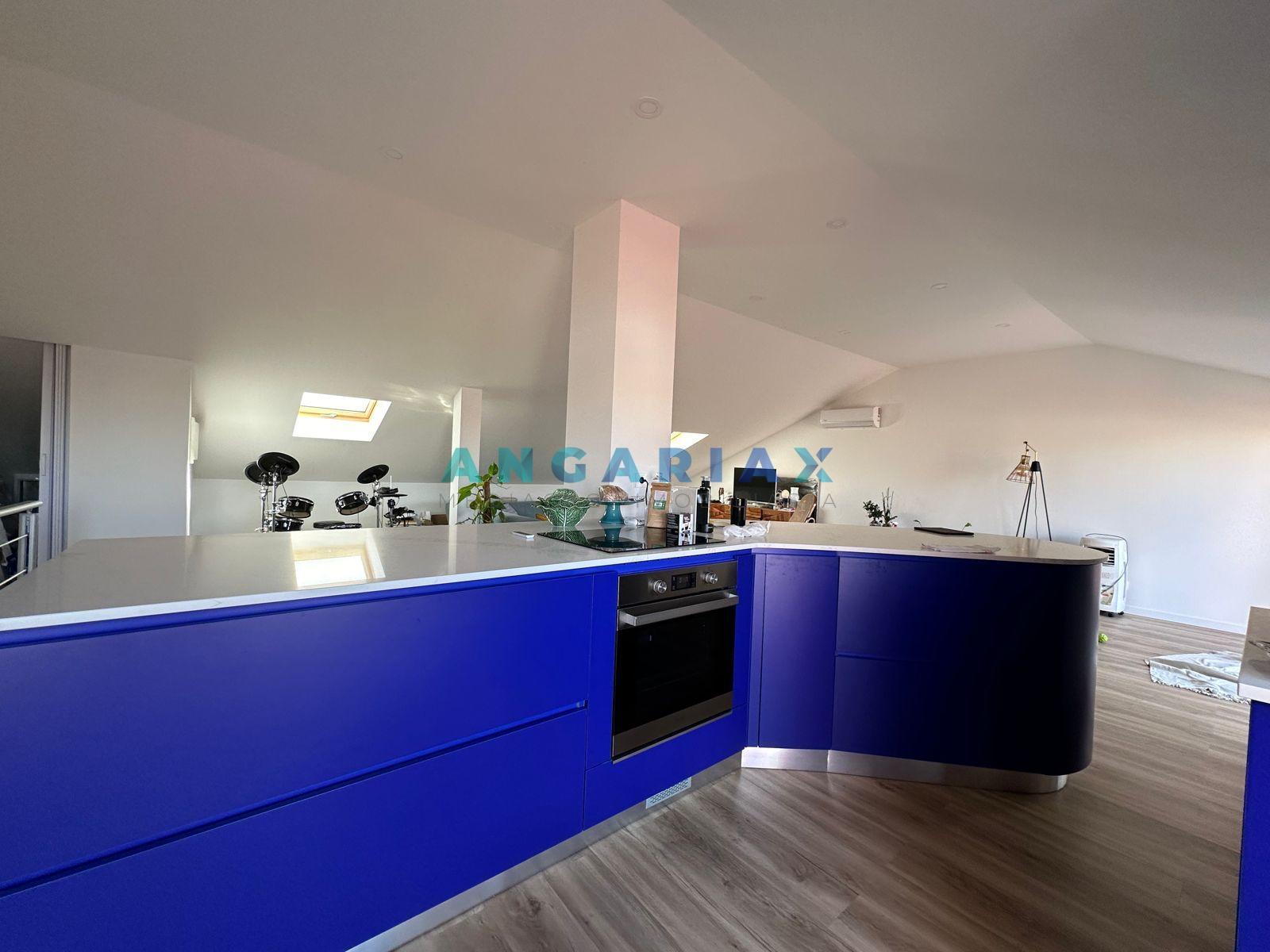 ANG1573 - Apartamento T2 Duplex para Venda em Lisboa