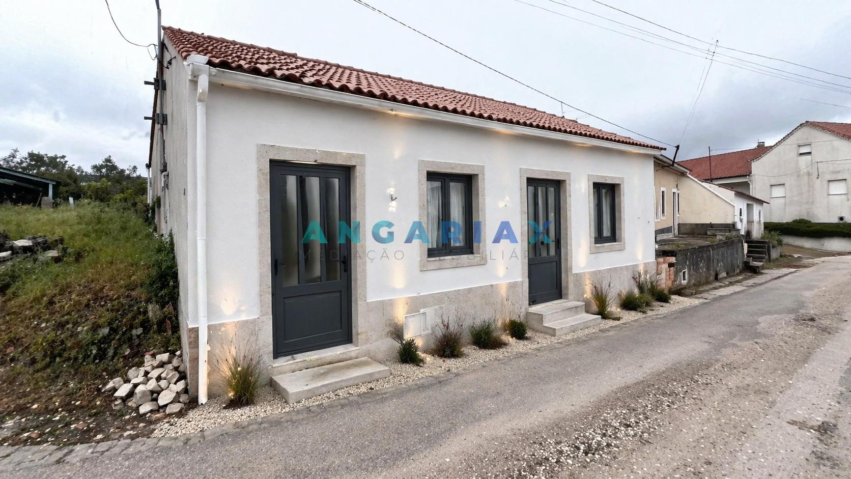 ANG1575 - Moradia T2 para Venda em Urqueia, Ourém