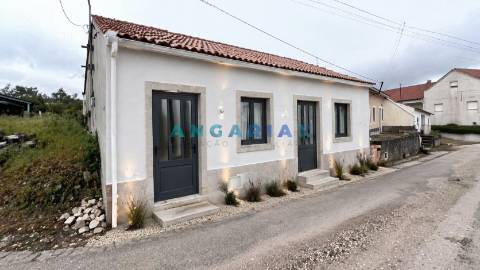 ANG1575 - Moradia T2 para Venda em Urqueia, Ourém