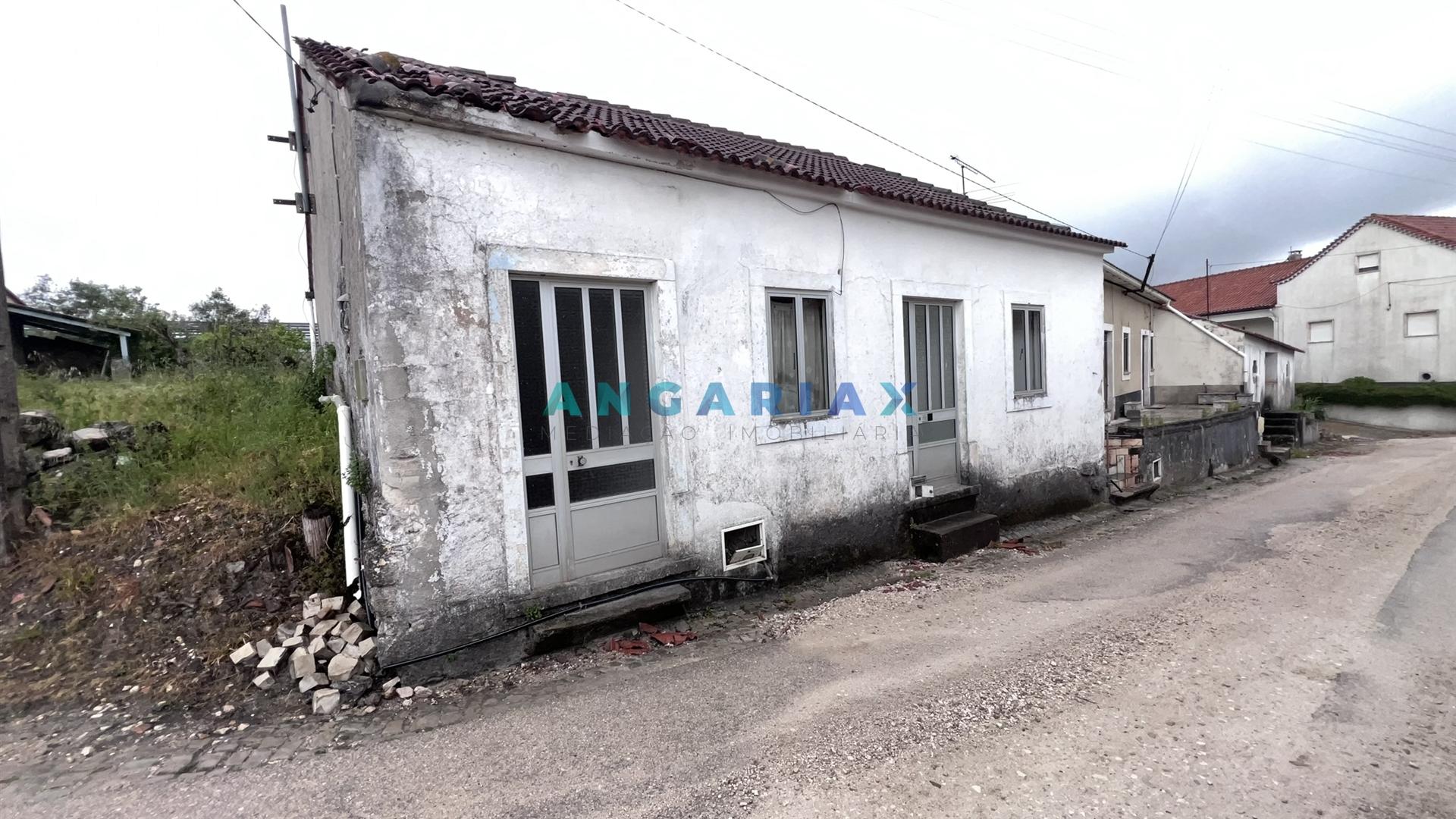 ANG1575 - Moradia T2 para Venda em Urqueia, Ourém