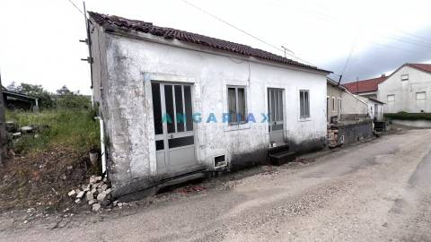 ANG1575 - Moradia T2 para Venda em Urqueia, Ourém