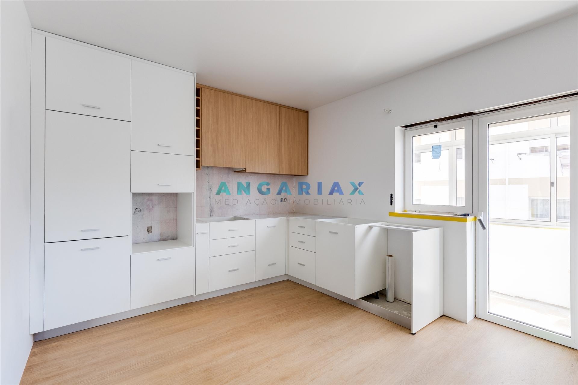 ANG1578 - Apartamento T3 para Venda em Cruz Da Areia, Leiria