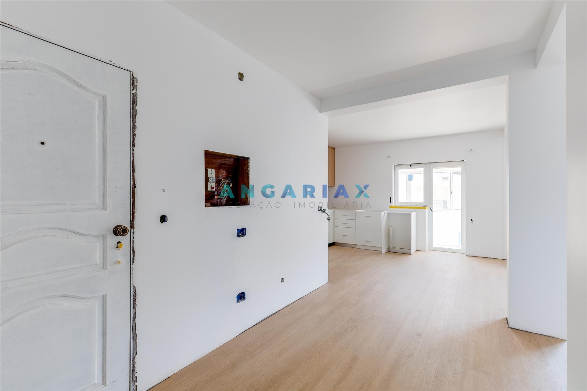 ANG1578 - Apartamento T3 para Venda em Cruz Da Areia, Leiria