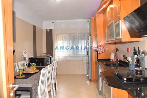ANG1579 - Apartamento T2 para Venda em Samora Correia, Benavente