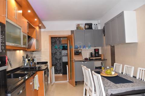 ANG1579 - Apartamento T2 para Venda em Samora Correia, Benavente