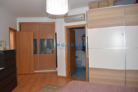 ANG1579 - Apartamento T2 para Venda em Samora Correia, Benavente