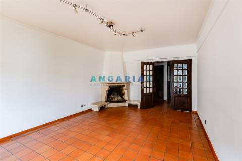 ANG1582 - Apartamento T3 para Venda na Avenida Marquês de Pombal, Leiria