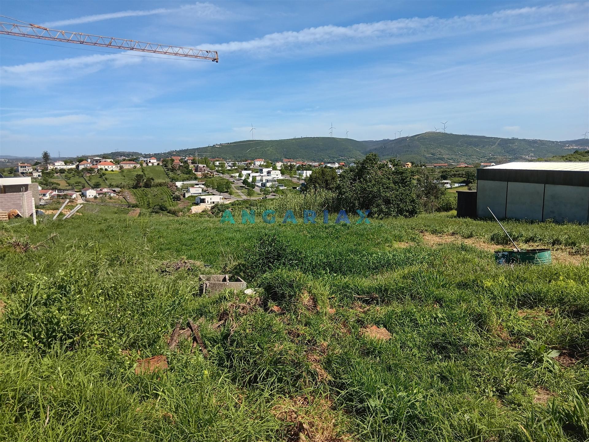 ANG1583 - Terreno para Venda em Leiria
