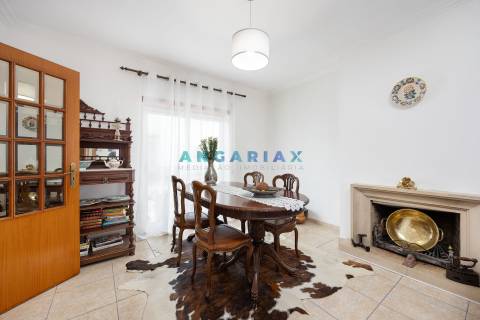 ANG1585 - Moradia T3 para Venda em Marinha Grande