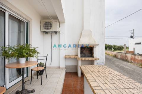 ANG1585 - Moradia T3 para Venda em Marinha Grande