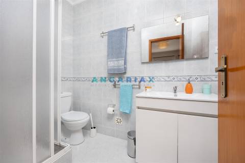 ANG1585 - Moradia T3 para Venda em Marinha Grande