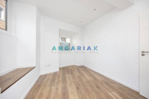 ANG1590 - Apartamento T2 para Venda em Maiorga, Alcobaça