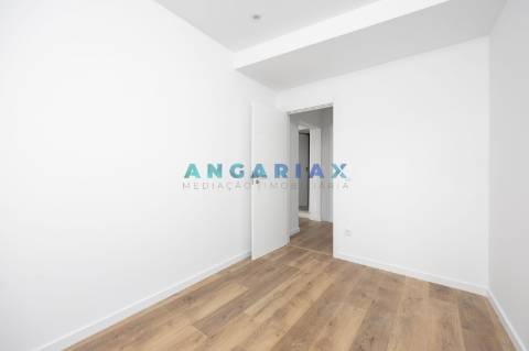 ANG1590 - Apartamento T2 para Venda em Maiorga, Alcobaça