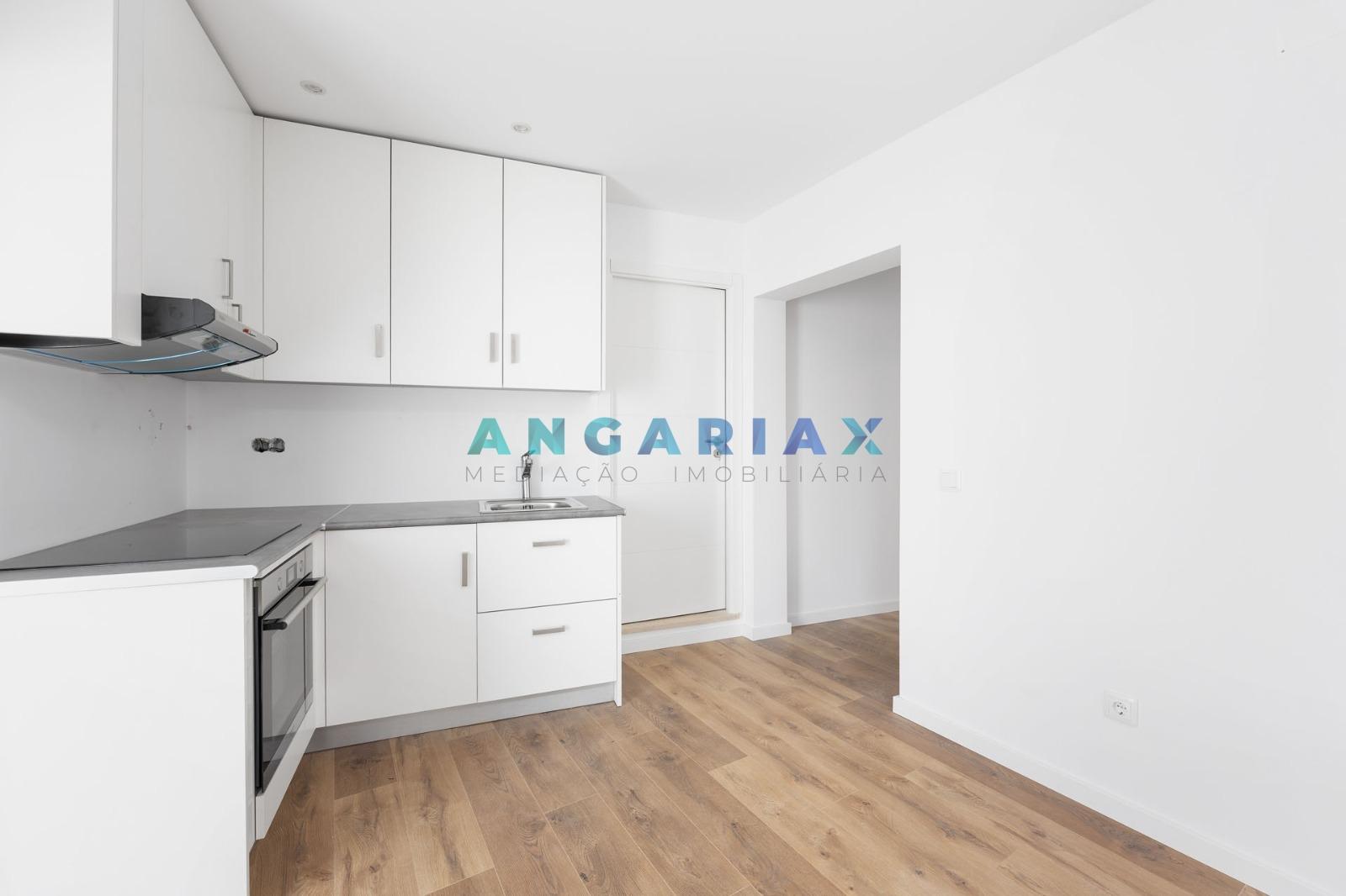 ANG1590 - Apartamento T2 para Venda em Maiorga, Alcobaça