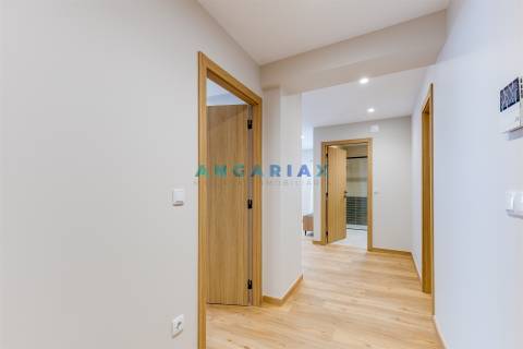 ANG1592 - Apartamento T1 para Venda em Leiria