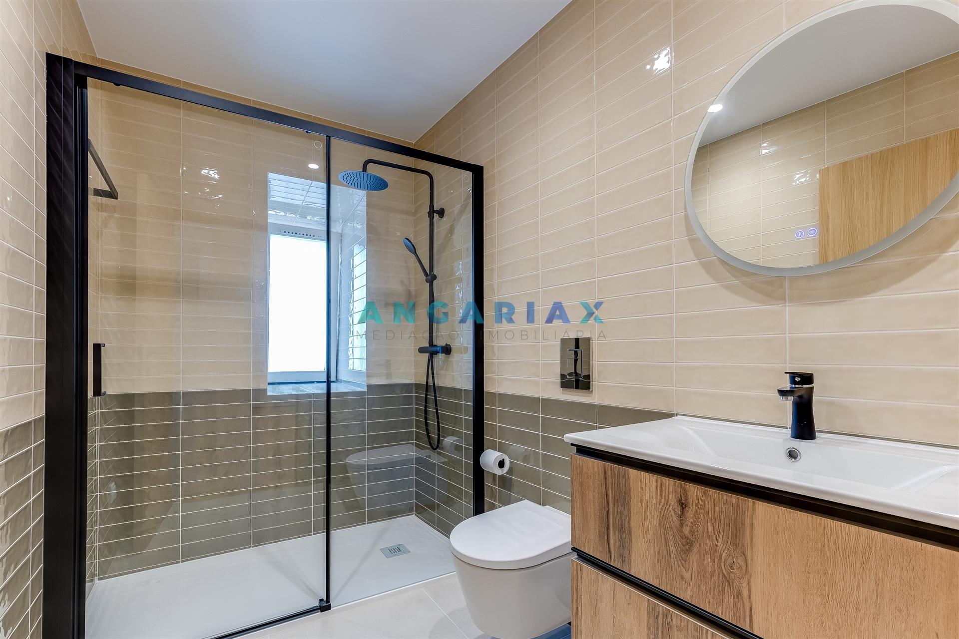 ANG1592 - Apartamento T1 para Venda em Leiria