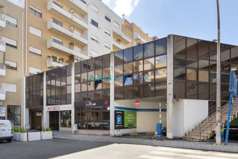 ANG1596 – Escritório para Venda em Leiria