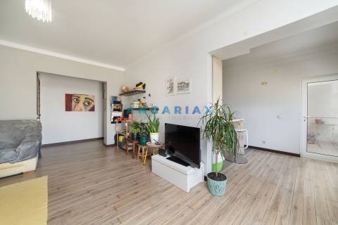 ANG1598 - Apartamento T1 para Venda em Leiria