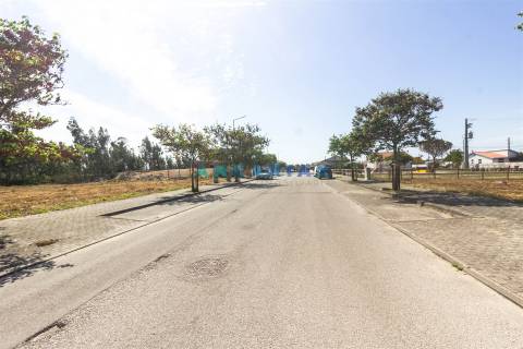 ANG1606 - Terreno para Venda em Marinha Grande