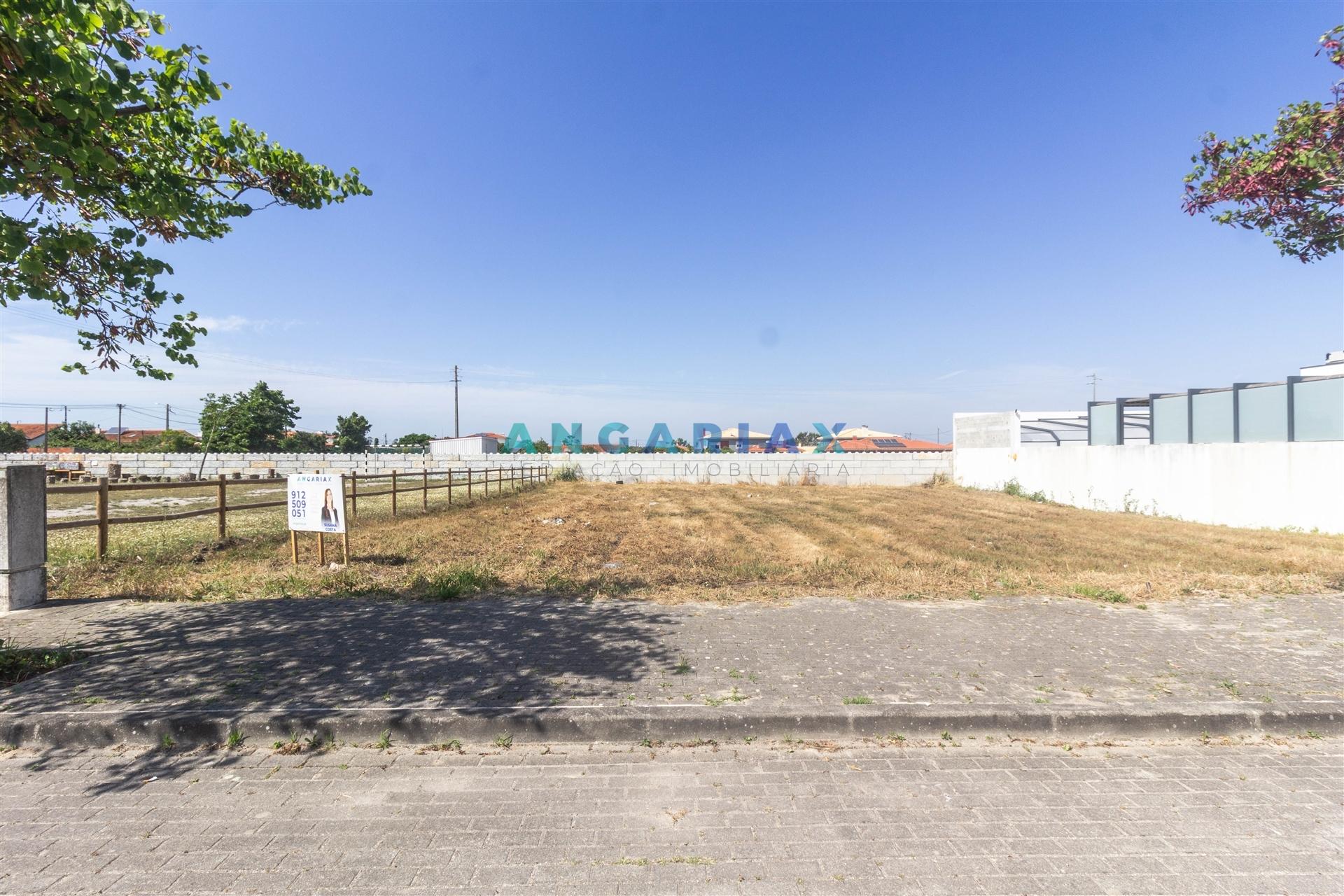 ANG1606 - Terreno para Venda em Marinha Grande