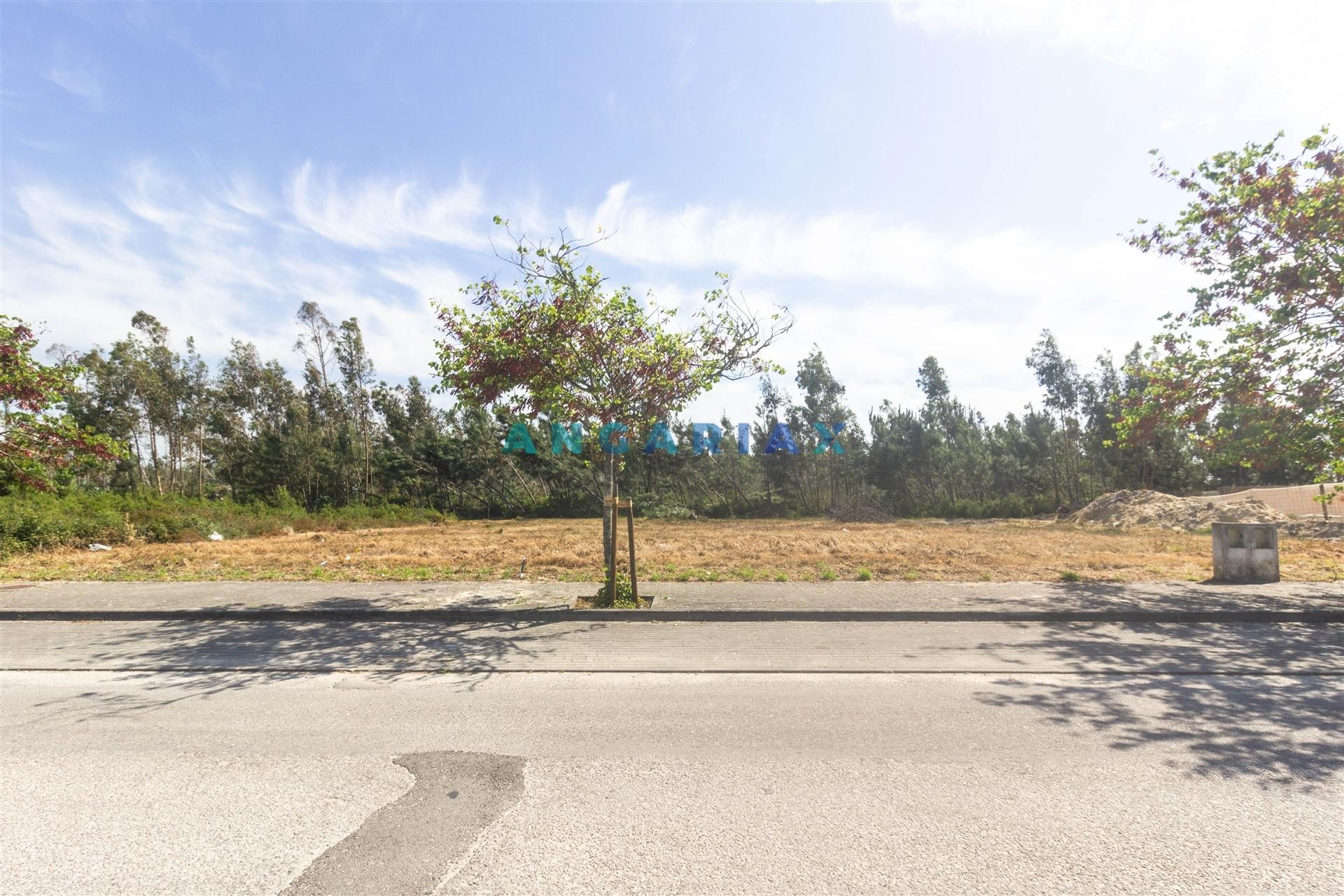 ANG1609 - Terreno para Venda em Marinha Grande