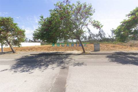 ANG1608 - Terreno para Venda em Marinha Grande