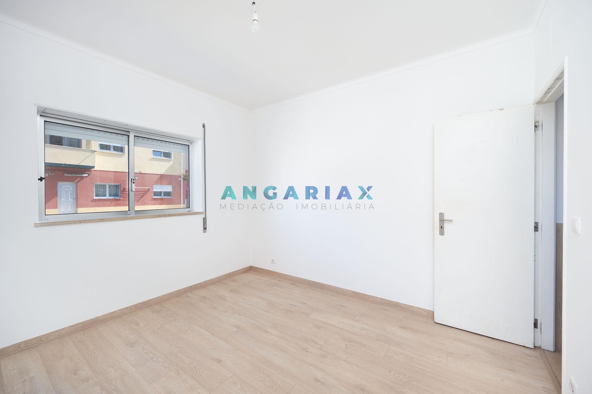 ANG1613 - Apartamento T3 à venda em Gândara dos Olivais, Leiria