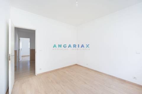 ANG1613 - Apartamento T3 à venda em Gândara dos Olivais, Leiria