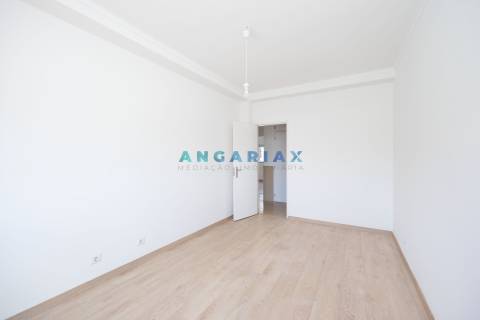 ANG1613 - Apartamento T3 à venda em Gândara dos Olivais, Leiria