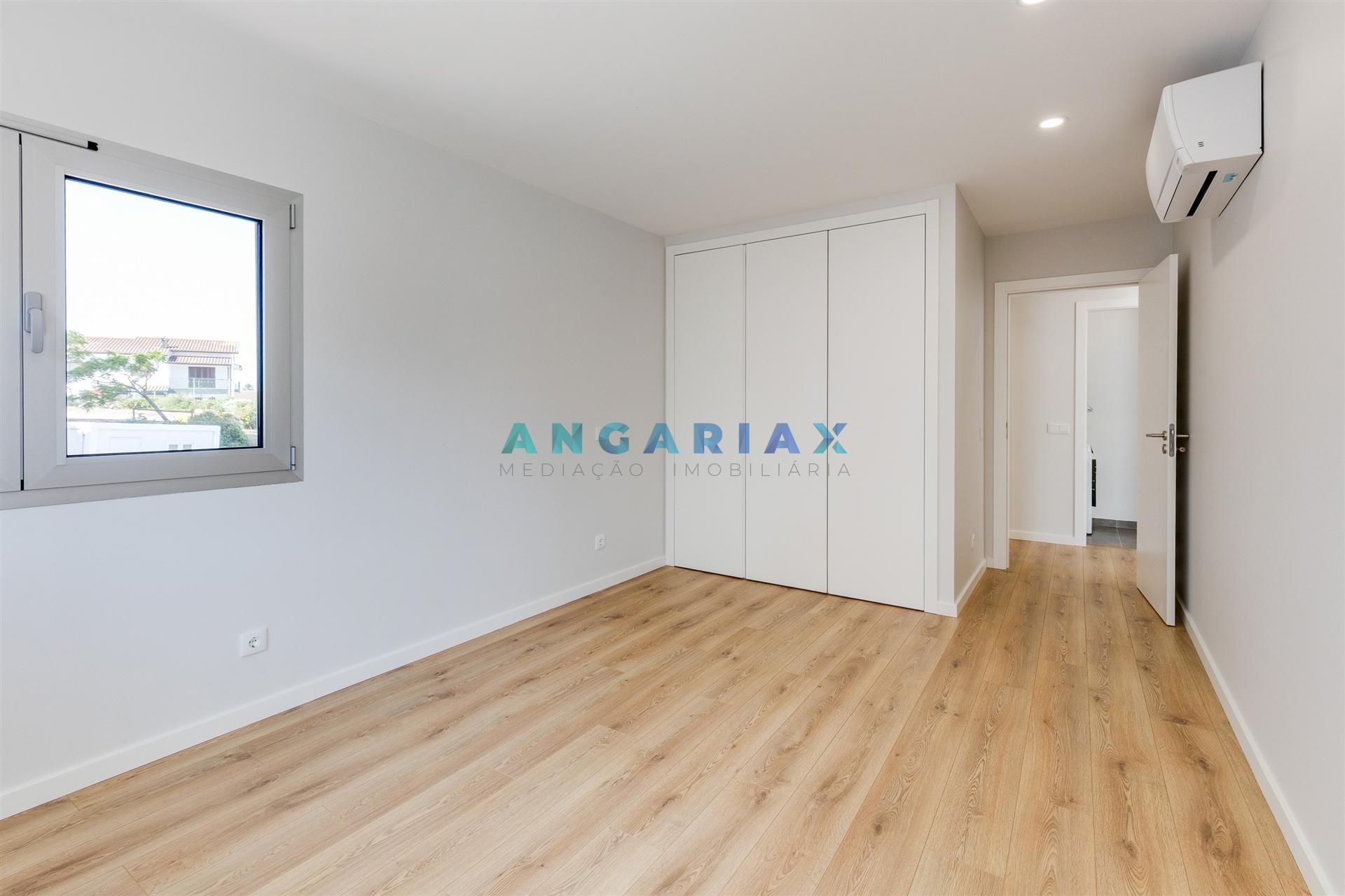 ANG1614 - Apartamento T1 para Venda em Marrazes,  Leiria