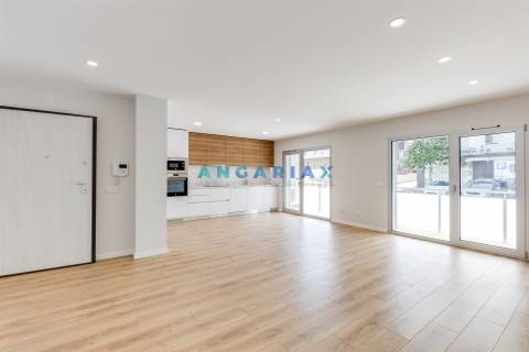 ANG1614 - Apartamento T1 para Venda em Marrazes,  Leiria