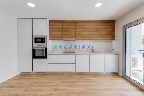 ANG1614 - Apartamento T1 para Venda em Marrazes,  Leiria