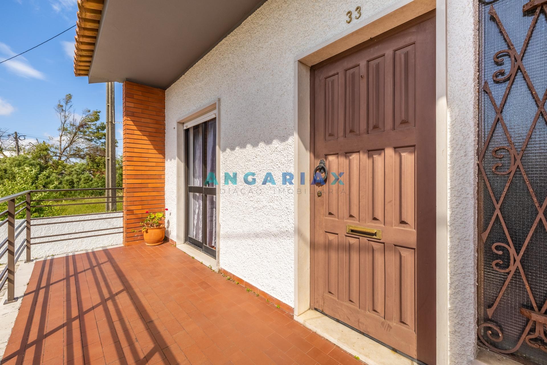 ANG1617 - Moradia T5 para Venda em Vieira de Leiria