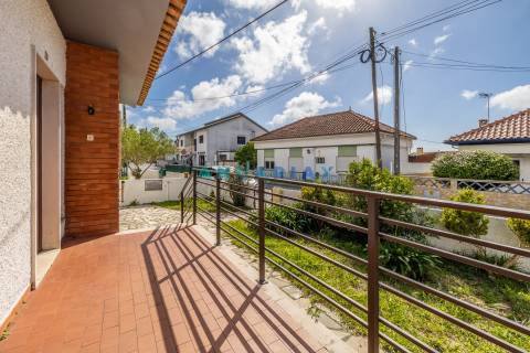 ANG1617 - Moradia T5 para Venda em Vieira de Leiria