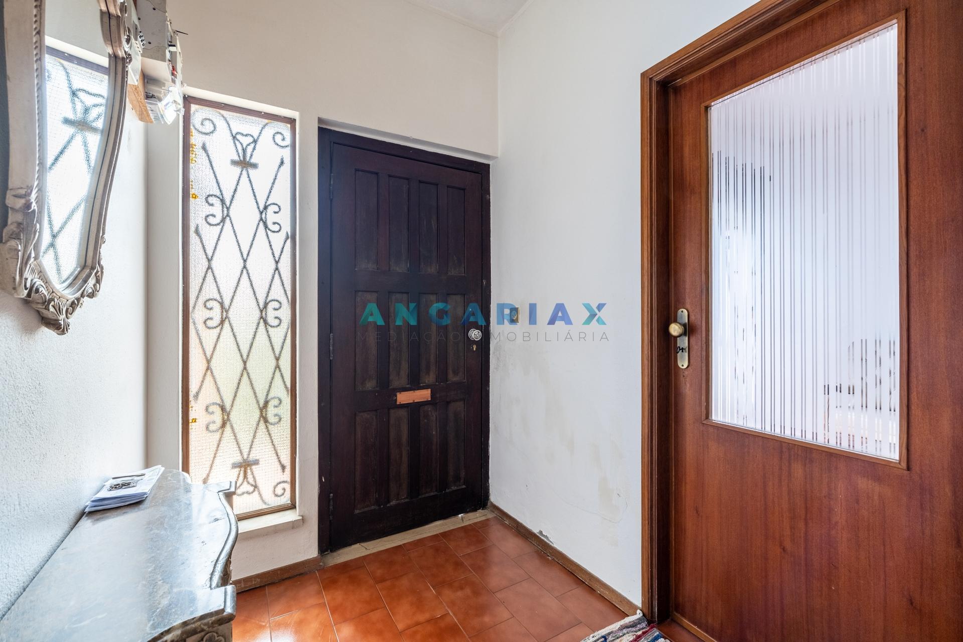 ANG1617 - Moradia T5 para Venda em Vieira de Leiria