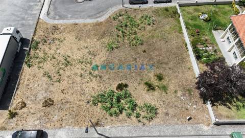 ANG1626 - Terreno para Venda em Ourém